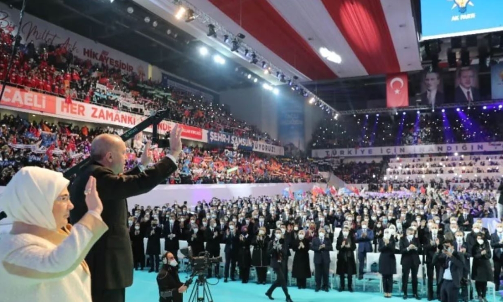 Siyasette Kongre Telaşı