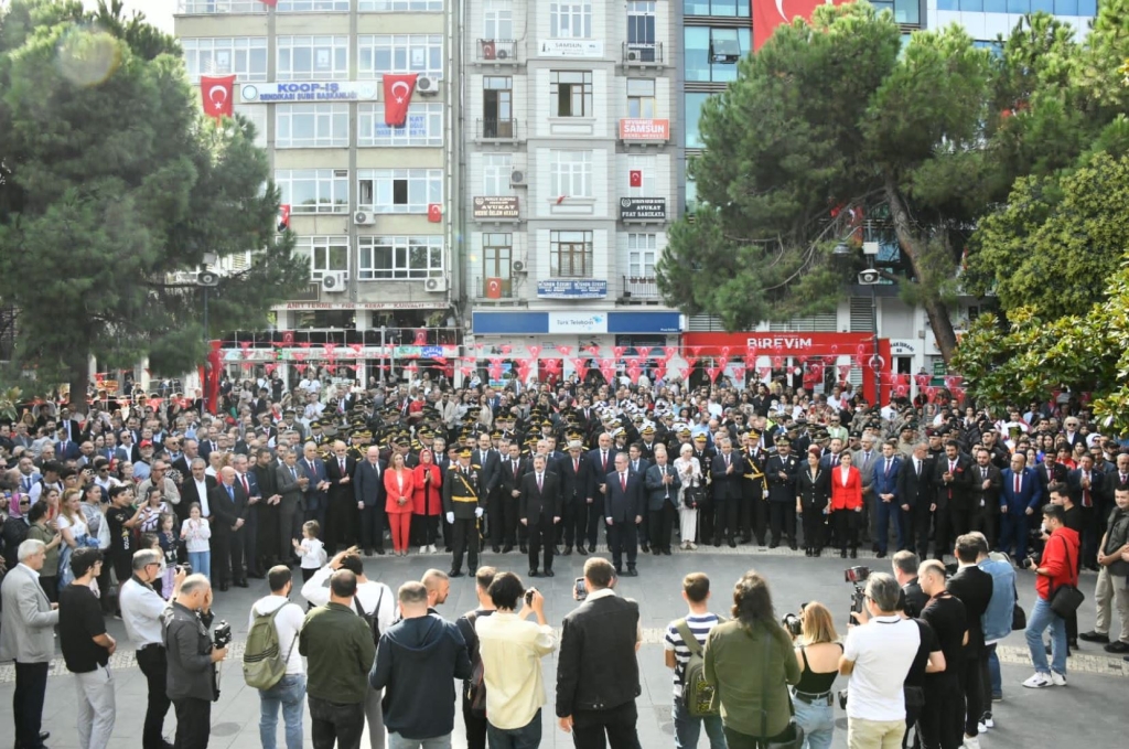 Samsun'da Cumhuriyet Yürüyüşü