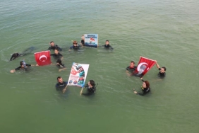 Samsun'da 'Cumhuriyet'e Derinden Bağlıyız' Dalışı