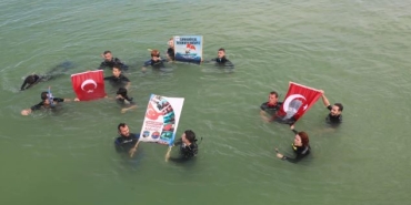 Samsun'da 'Cumhuriyet'e Derinden Bağlıyız' Dalışı
