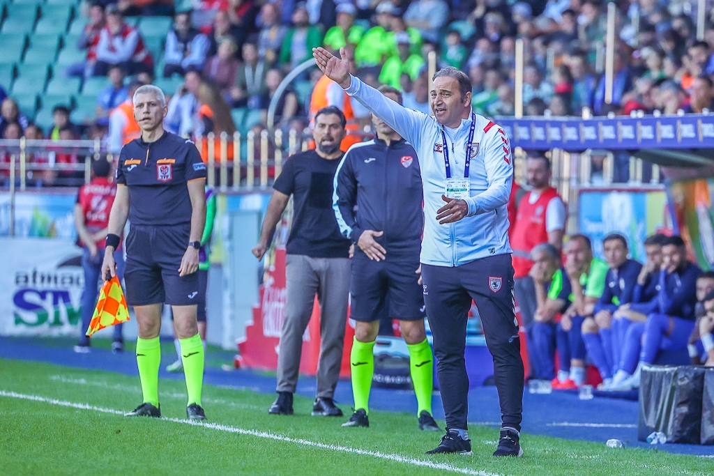 Yılport Samsunspor Futbol Direktörü Fuat Çapa