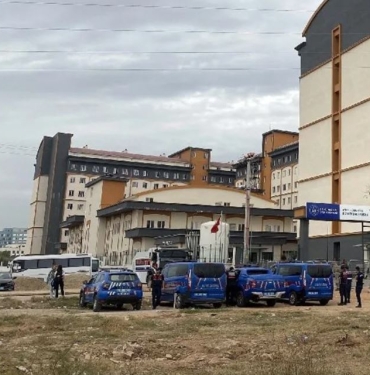 KYK Yurdunda 16 Öğrenciyi Taşıyan Asansör Düştü