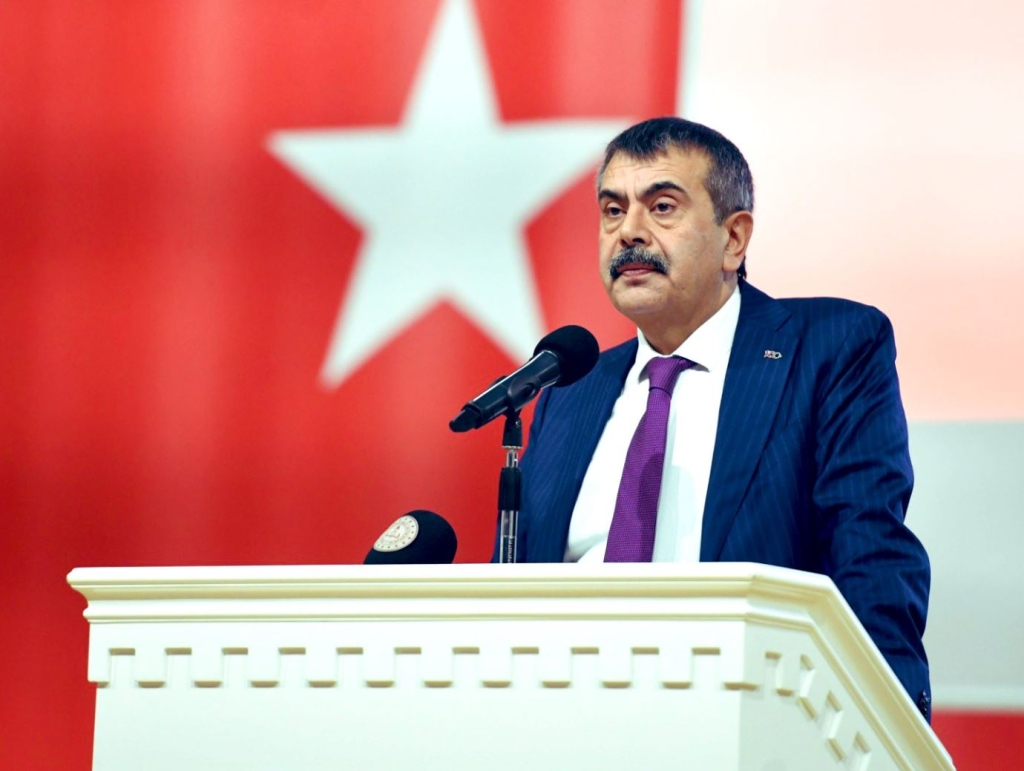 Okullarda Müfredat Değişiyor