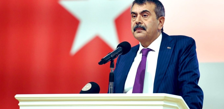 Okullarda Müfredat Değişiyor