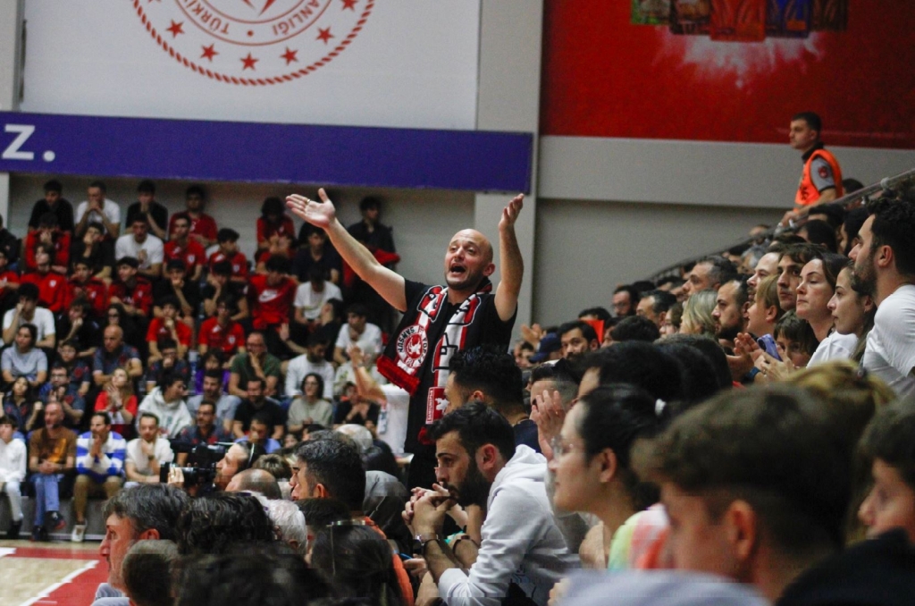 Reeder Samsunspor Basketbol Evinde Mağlup