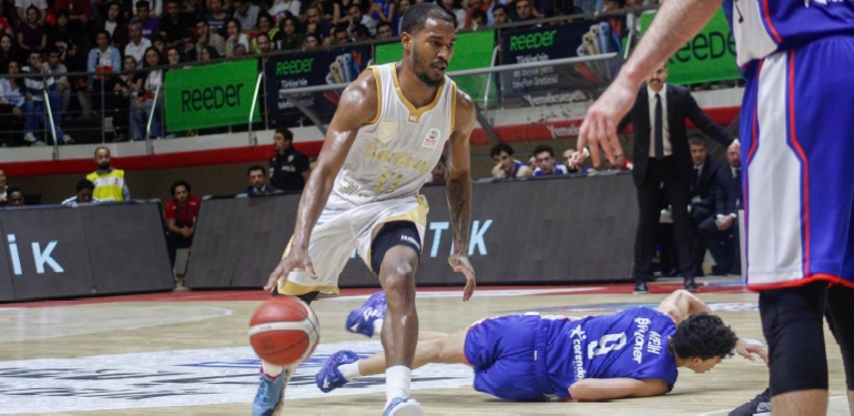 Reeder Samsunspor Basketbol Evinde Mağlup!