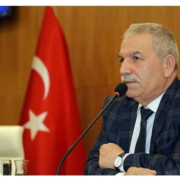 İlkadım, Şirketi Batırmış Ama Lüksten Vazgeçmemiş