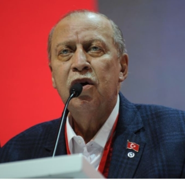 Eski Bakan Yaşar Okuyan Hayatını Kaybetti