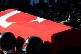 Türkiye Şehitlerine Ağlıyor