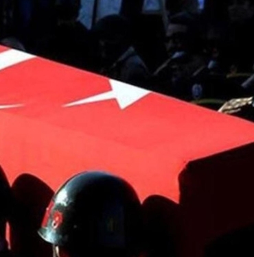 Türkiye Şehitlerine Ağlıyor