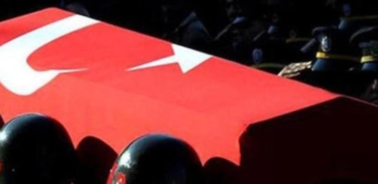 Türkiye Şehitlerine Ağlıyor