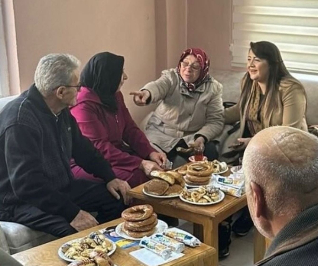 Özlem Maraş'tan Kadınlara Güç Mesajı