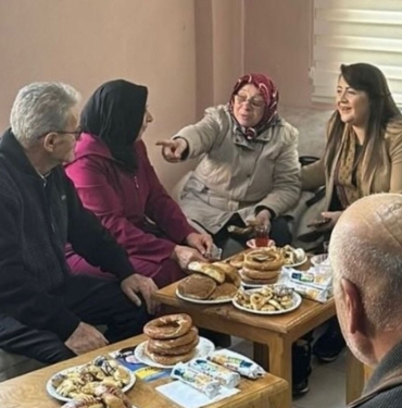 Özlem Maraş'tan Kadınlara Güç Mesajı
