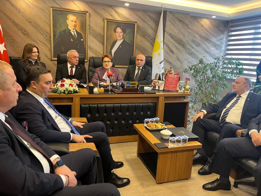 Meral Akşener, Samsun Büyükşehir ve İlçe Adayları Açıklandı