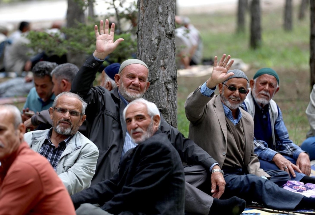 SSK ve Bağ-Kur Emeklilerine Yeni Ek Zam Kararı