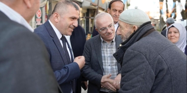 Burhan Mucur Vatandaşı Dinledi