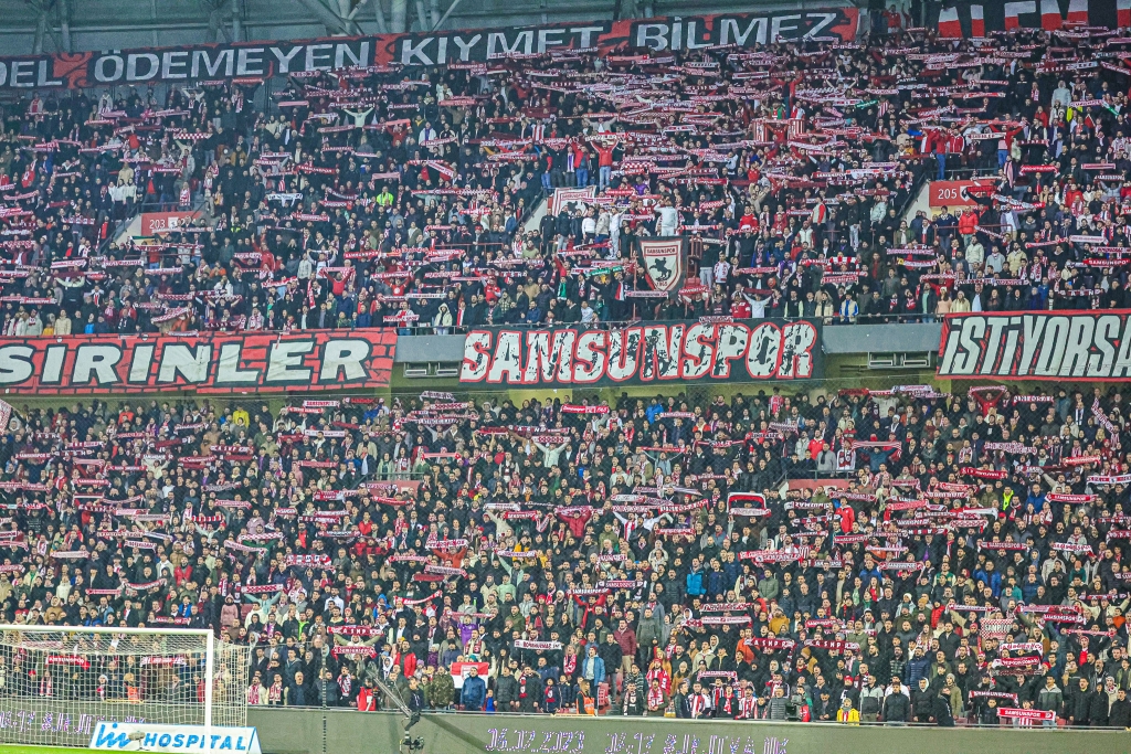Samsunspor Evinde Galatasaray'a Yenildi