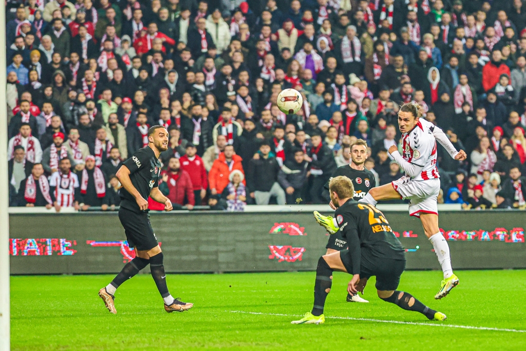 Samsunspor Evinde Galatasaray'a Yenildi