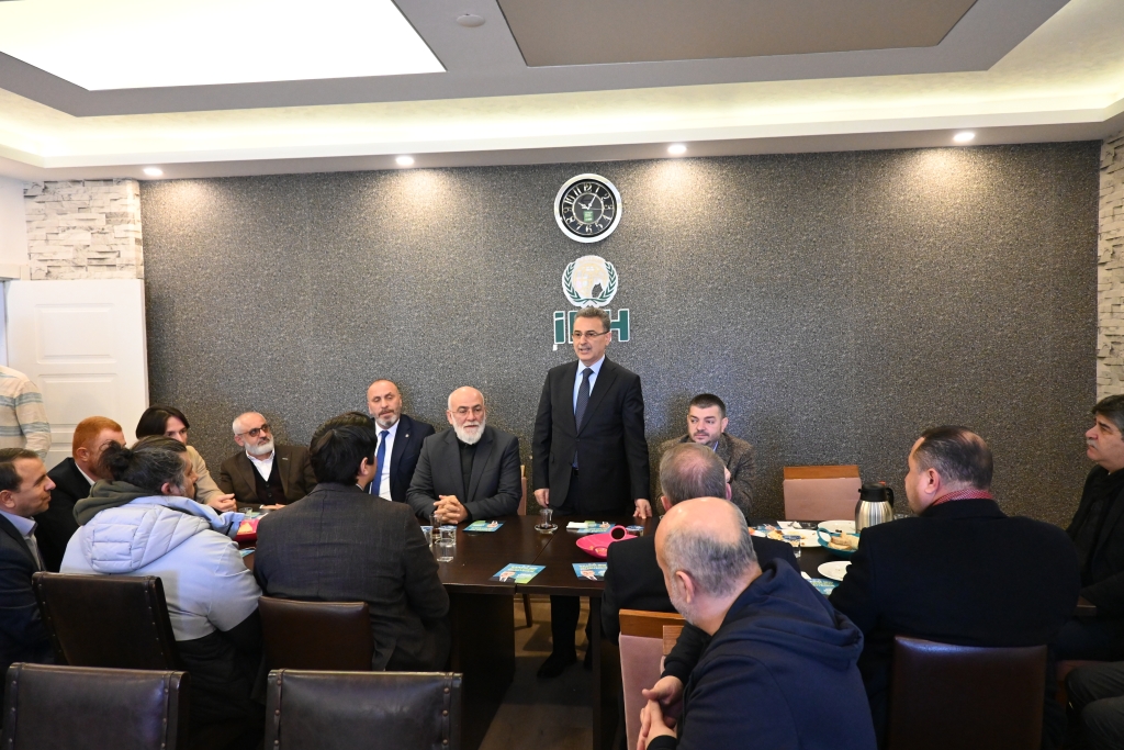 Kurnaz, İlkadım'ın Kayıp Yıllarını Telafi Edeceğiz
