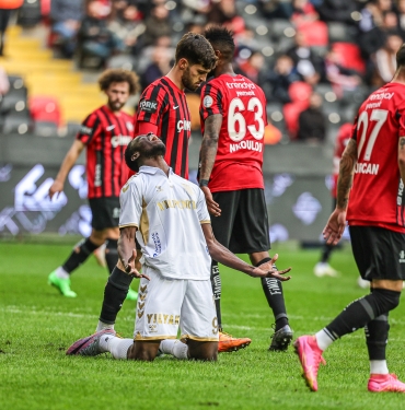 Samsunspor'dan Deplasmandan Beraberlikle Dönüyor
