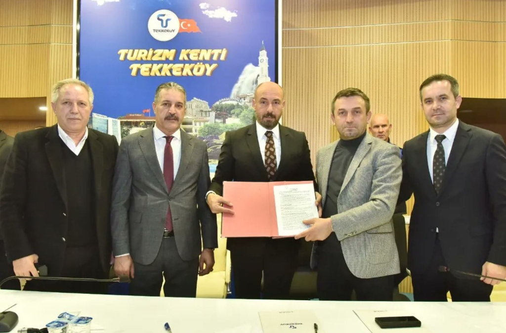 Tekkeköy’de İşçilere Bayram Erken Başladı