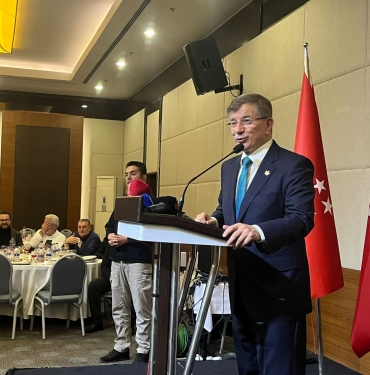 Ahmet Davutoğlu, Samsun'dan Seslendi: "Kaygılıyım"Ahmet Davutoğlu, Samsun'dan Seslendi: "Kaygılıyım"