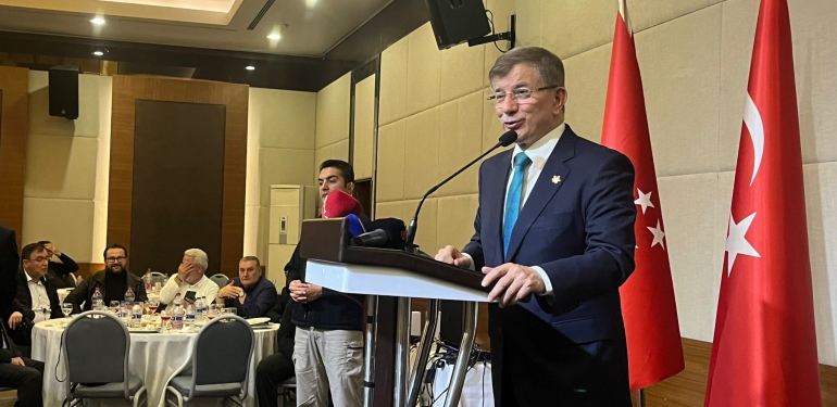 Ahmet Davutoğlu, Samsun’dan Seslendi: “Kaygılıyım”