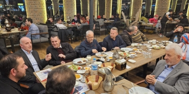 Derebahçe Muhtar Adayı Öksüzoğlu Gazetecilerle Buluştu
