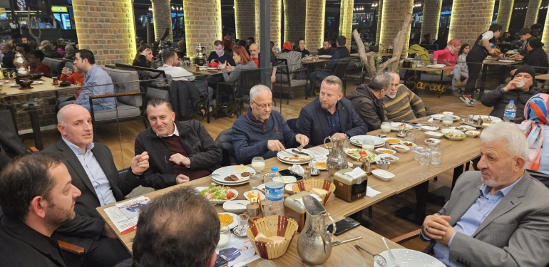 Derebahçe Muhtar Adayı Öksüzoğlu Gazetecilerle Buluştu