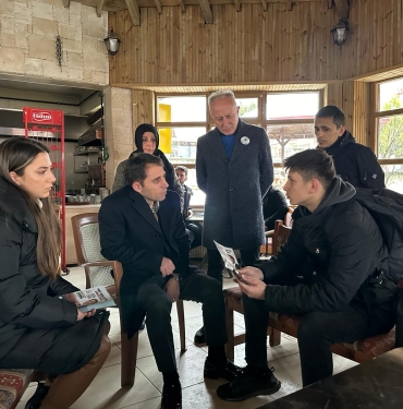 Mustafa Yeşilyurt Asarcık’ta Gençleri Dinledi