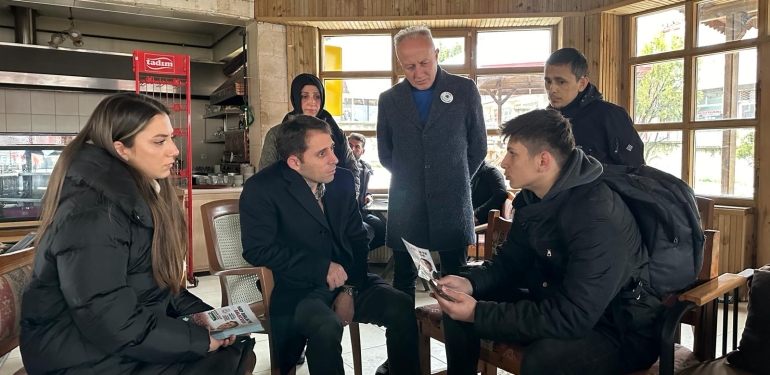 Mustafa Yeşilyurt Asarcık’ta Gençleri Dinledi