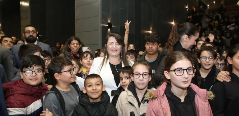 Özlem Maraş, Çocukların Önemine Dikkat Çekti