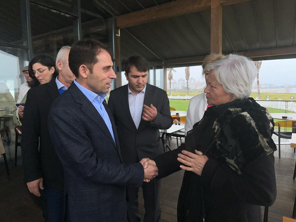 Yeşilyurt, Hayvan Severlerle Buluştu