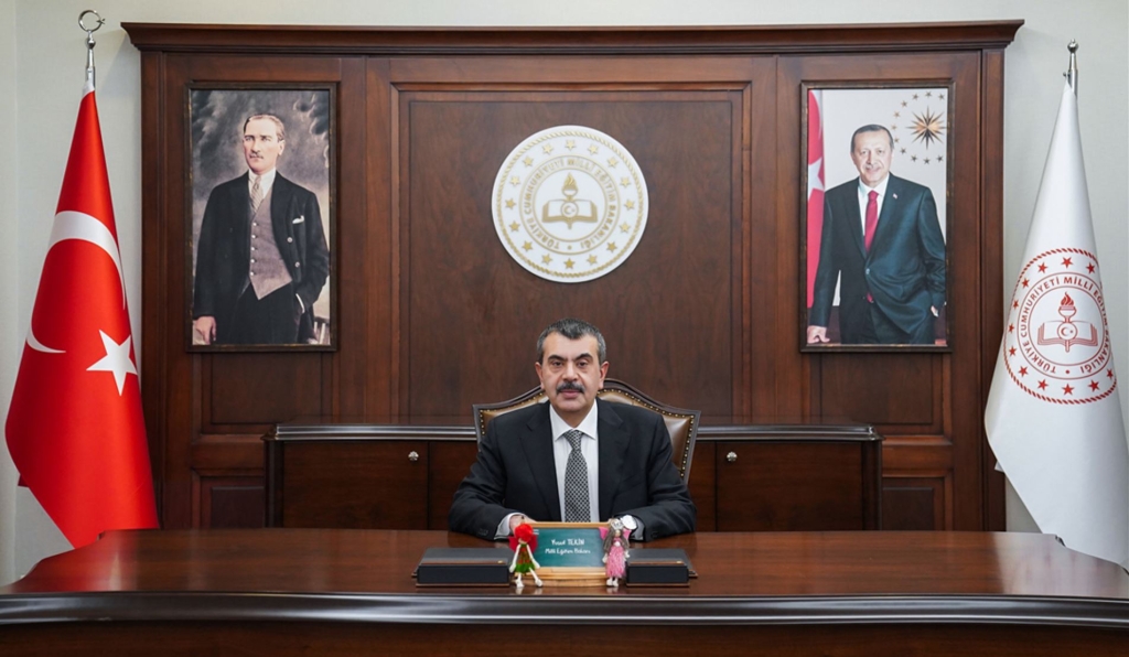 MEB Müfredatının Yeni Taslağı Kamuoyuyla Paylaştı