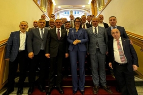 Macaristan'da Samsun Zirvesi