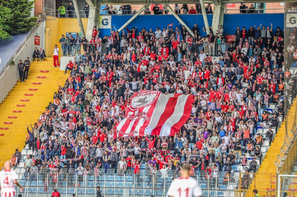 Samsunspor Kasımpaşa Deplasmanından Mağlup Dönüyor