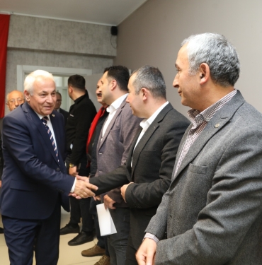 Şerif Ün Kimsenin Ekmeğiyle Oynamayız