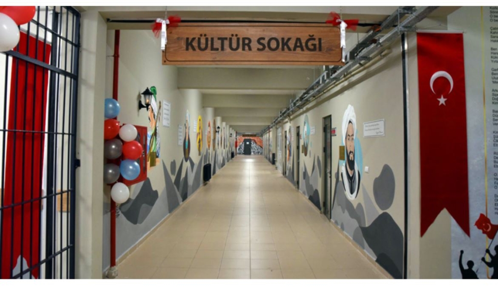 Çocuk Ceza İnfaz Kurumu'nda 'Kültür Sokağı' Açıldı