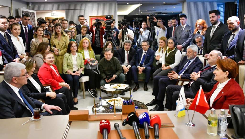 İYİ Parti’de Devir-Teslim
