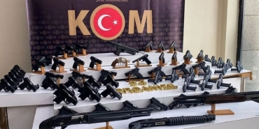 Samsun Dahil 77 ilde Bin 877 Silah Ele Geçirildi