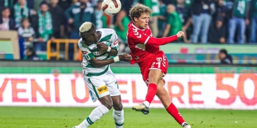 Samsunspor Konyaspor'a İlk Yarıda Mağlup Oldu