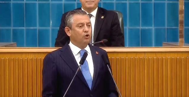Özgür Özel'den Eti Krom Emekçilerine Destek