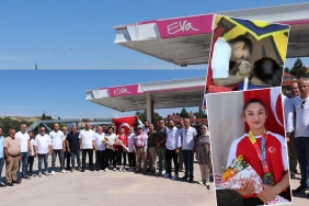 Dünya Şampiyonu Şaziye Demir'e Davul-Zurnalı Karşılama