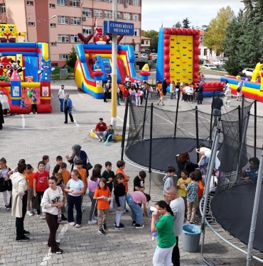 Samsun Büyükşehir Belediyesi'nden Çocuklara Özel Şenlikler