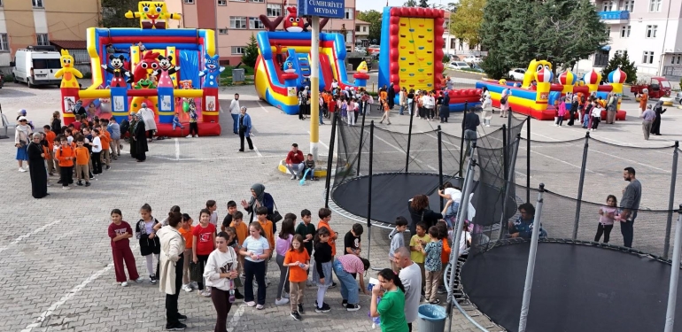 Samsun Büyükşehir Belediyesi’nden Çocuklara Özel Şenlikler