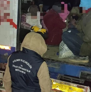 Samsun'da Tırda 40 Kaçak Göçmen Yakalandı