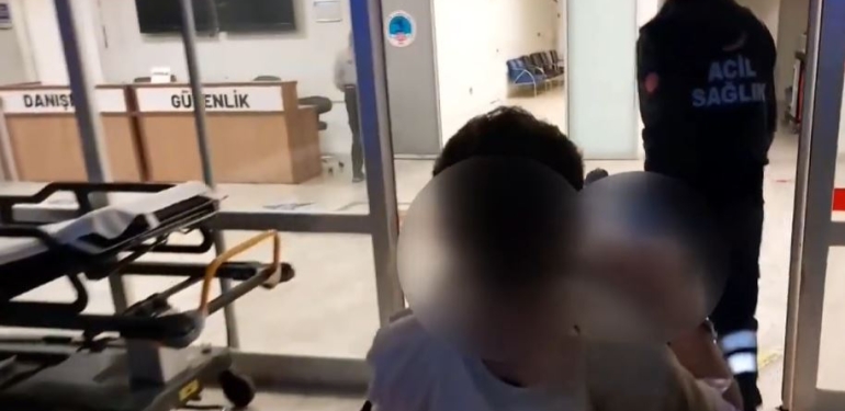 Samsun'da, Uyuşturucu Bağımlısı Komiseri Yaraladı