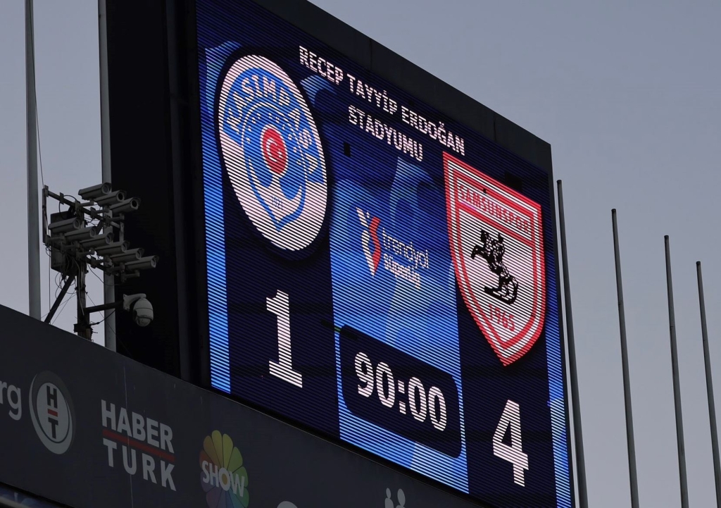 Samsunspor Deplasmanda Kasımpaşa'yı Farklı Geçti