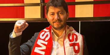 Ahmet Karkucak Kimdir