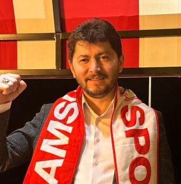 Ahmet Karkucak Kimdir